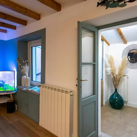 Nido Blu - Cosy Lake View Apartment Belgirate